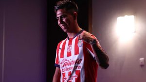 La directiva de Chivas apostó por Efraín Álvarez, para el torneo Apertura 2025, por su calidad comprobable, en los Xolos de Tijuana.