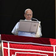 El Papa León XIV reclama valentía a los líderes mundiales para sustituir las armas por el diálogo