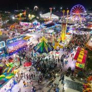 Comercios del Centro y Playa Norte son los que se benefician en la temporada de Feria