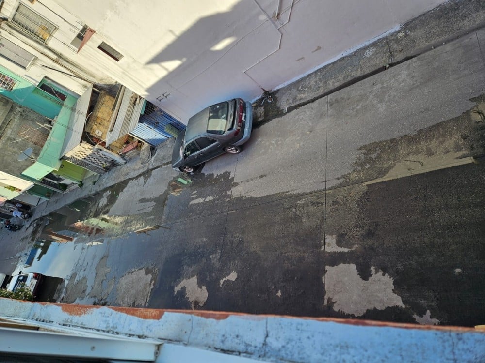 Se desborda drenaje de aguas negras en el fraccionamiento Villas de San José