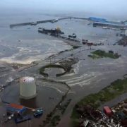 Fuertes tsunamis azotaron Rusia y Japón