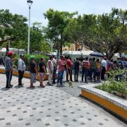 Sumisión y conveniencia llevan al país a la quiebra