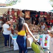 Bloqueo en la Península de Atasta afecta venta de artesanos