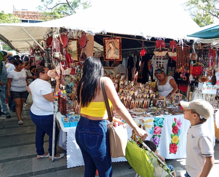 Bloqueo en la Península de Atasta afecta venta de artesanos