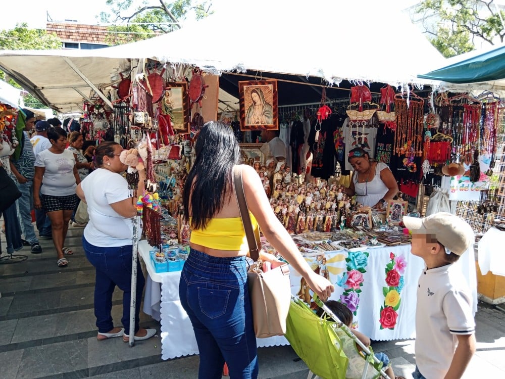 Bloqueo en la Península de Atasta afecta venta de artesanos
