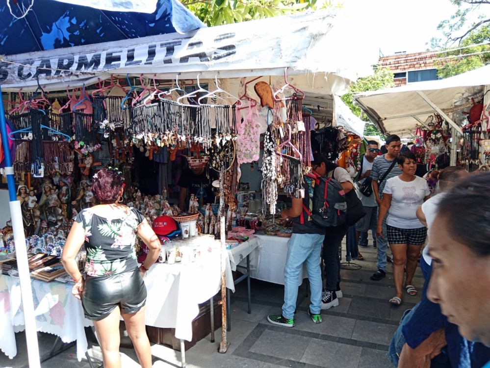 Bloqueo en la Península de Atasta afecta venta de artesanos