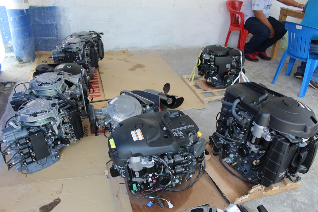 Entrega de motores a pescadores programa de simulación