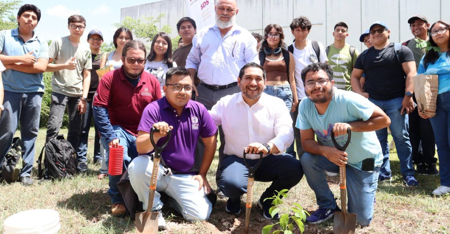 Jornada de reforestación en la UPY estudiantes transforman su campus