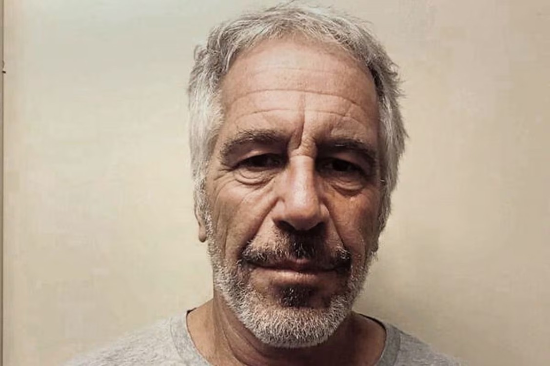 La conexión con el caso Epstein y la indignación MAGA