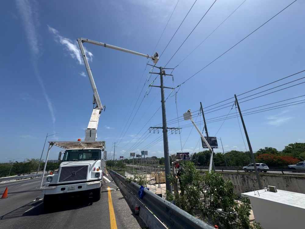 ¡Buenas noticias! La costa de Yucatán ya cuenta con conexión eléctrica fortalecida
