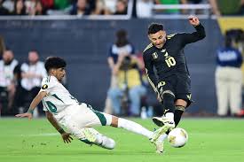 La Selección Mexicana, llega a la semifinal, con la deuda de mostrar una mejor versión, a la mostrada en fase de grupos y en cuartos de final.
