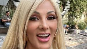 Con gran expectativa, Olivia Collins se une al elenco de La Casa De Los Famosos México en su tercera temporada.