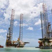 Mantenimiento de plataformas autolevables en Seybaplaya por seguridad