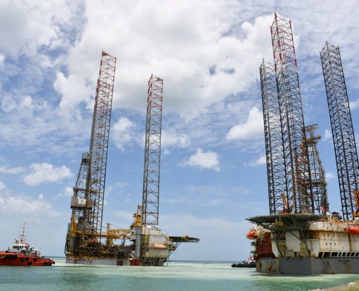 Mantenimiento de plataformas autolevables en Seybaplaya por seguridad