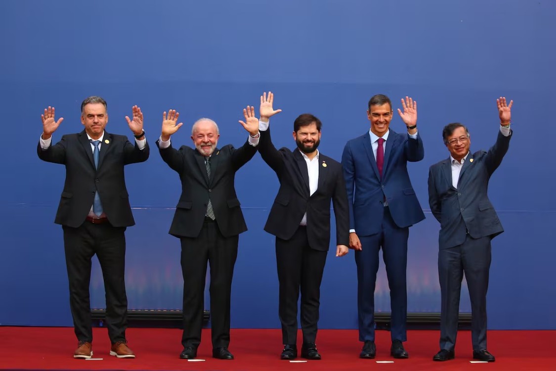 Presidentes progresistas se reúnen en Chile