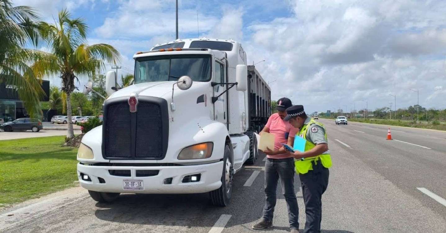 Refuerzan vigilancia en carreteras federales como parte de una estrategia nacional