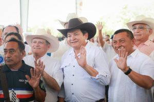 Entrega de más de 16 mil herramientas agrícolas, equipos apícolas y 473 toneladas de fertilizante, en beneficio de más de mil pequeños productores