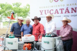 El Gobernador Joaquín Díaz Mena encabezó la entrega de más de 21 mil piezas de herramientas a productoras y productores del oriente del estado