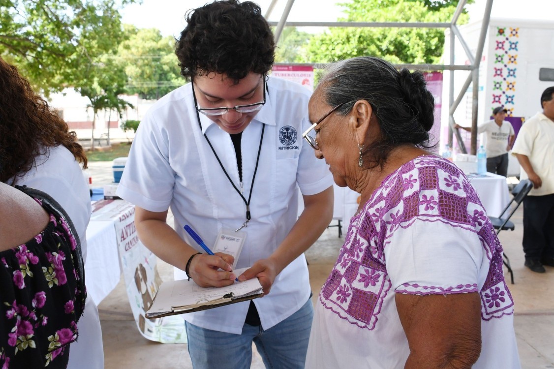 Salud Gratuita: Renacimiento Maya lleva servicios gratuitos de salud a Kopomá