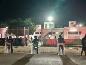 Gobierno del Estado realizó una revisión preventiva en el Cereso de Valladolid, con apoyo de autoridades estatales y federales