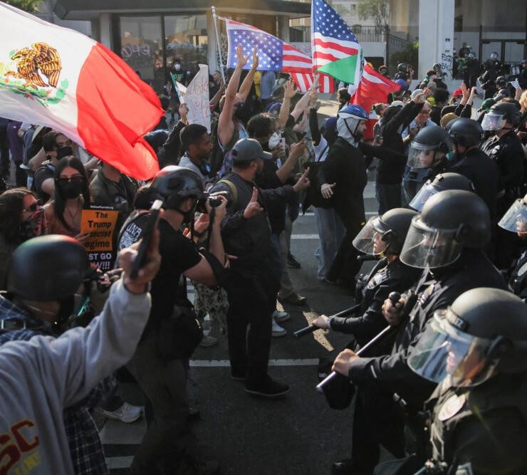 Trump demanda a Los Ángeles por proteger a migrantes