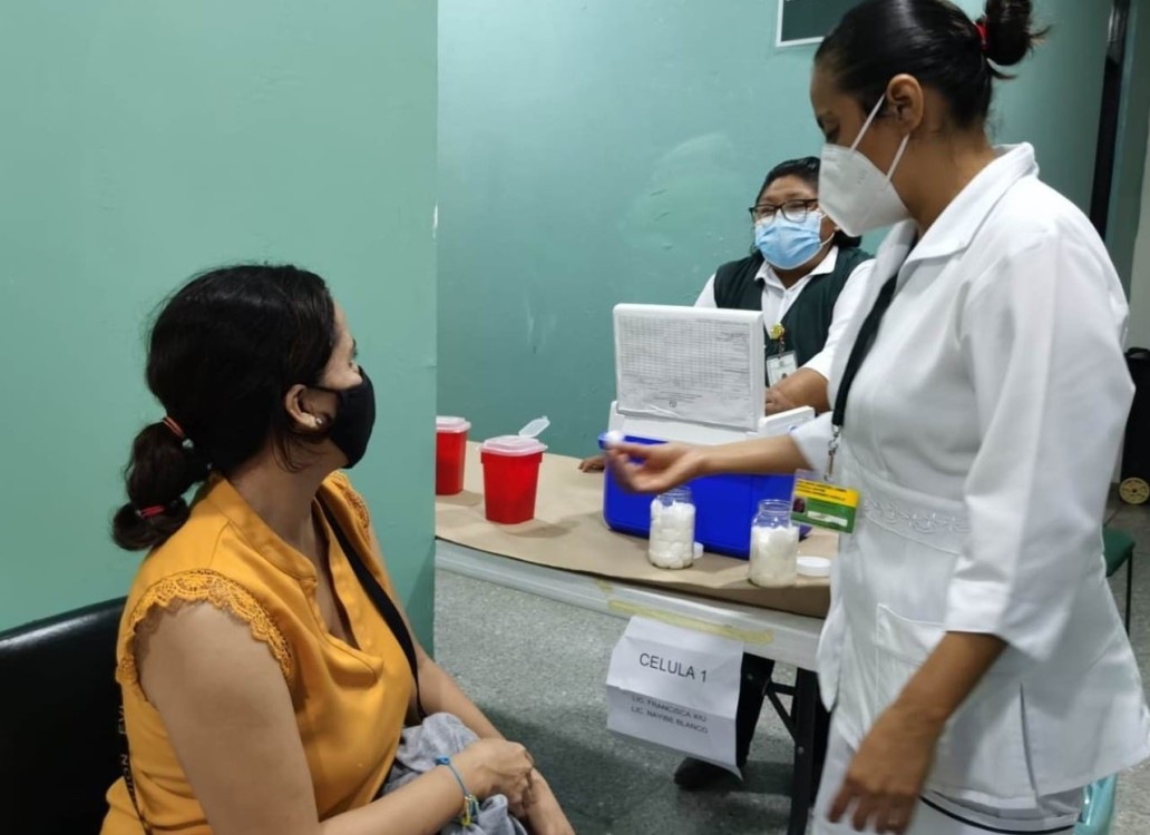 Vacunarán a mujeres embarazadas contra la tos ferina