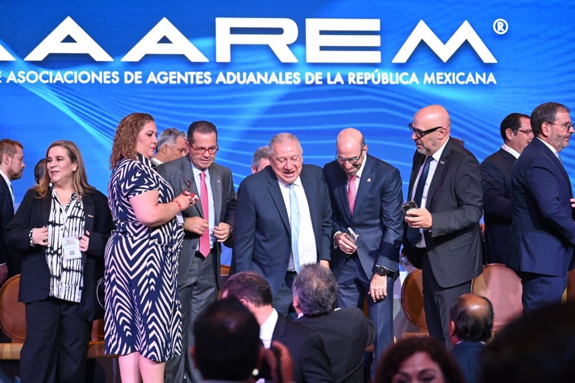 Marín Mollinedo impulsa nuevo modelo aduanero para fortalecer economía y soberanía del país