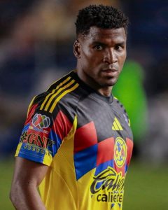 Luego de la lesión de Henry y del Búfalo Aguirre a mitad de semana, la ``Pantera´´ Raúl Zúñiga, tendrá su primera titularidad con el América.