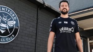 Bernardo Cueva, pieza clave en el título del Chelsea, demuestra que el talento mexicano triunfa a nivel mundial.