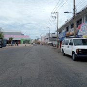 Contracción económica provoca cierre de locales comerciales