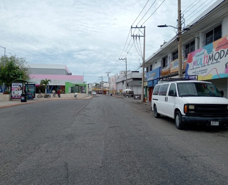 Contracción económica provoca cierre de locales comerciales