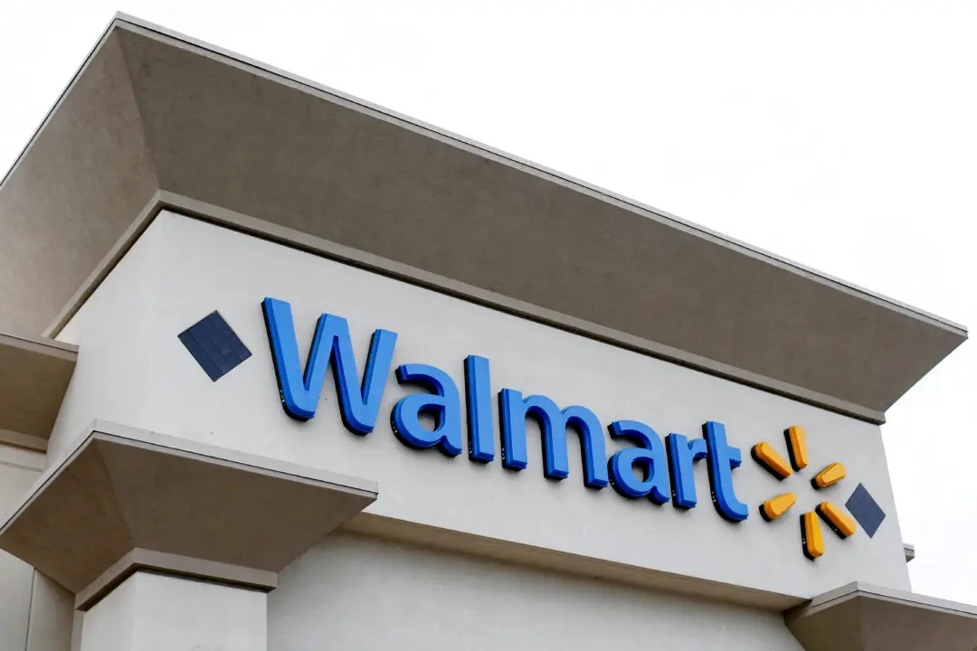 Botella de agua provoca ceguera es retirada de Walmart