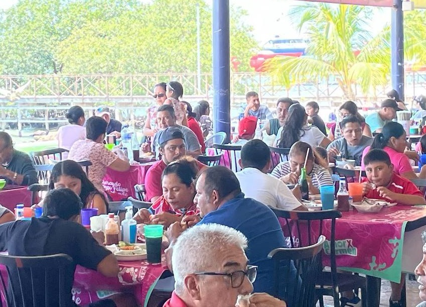 Comercios del Centro y Playa Norte son los que se benefician en la temporada de Feria