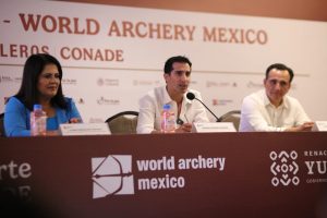 Rommel Pacheco y autoridades del deporte sellan alianza histórica, reafirmando que la CONADE impulsa el Tiro con Arco como prioridad nacional.
