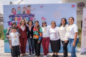 La Presidenta Honoraria del DIF Yucatán, Wendy Méndez Naal, acompañó a la delegación yucateca en el evento donde promueven voces de niños y adolescentes a nivel nacional.