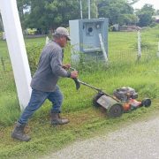 Romeo Reyes paga salario de hambre a trabajadores de la Junta Municipal de Atasta