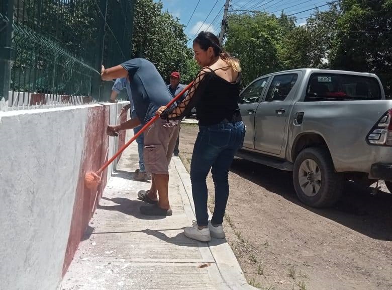 Romeo Reyes paga salario de hambre a trabajadores de la Junta Municipal de Atasta