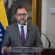 Canciller venezolano rechaza confiscación de supuestos bienes de Maduro