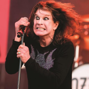 Ozzy Osbourne padecía rara enfermedad lo cual deterioró su estado de salud