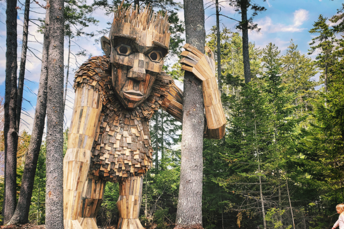 Gigantes de madera que cuentan historias