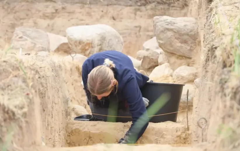 Hallan antiguas pirámides en Europa: un legado neolítico oculto