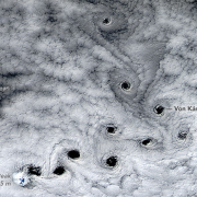 Se forman extraños 'vacíos oscuros' sobre un volcán en el océano Índico