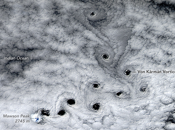 Se forman extraños 'vacíos oscuros' sobre un volcán en el océano Índico