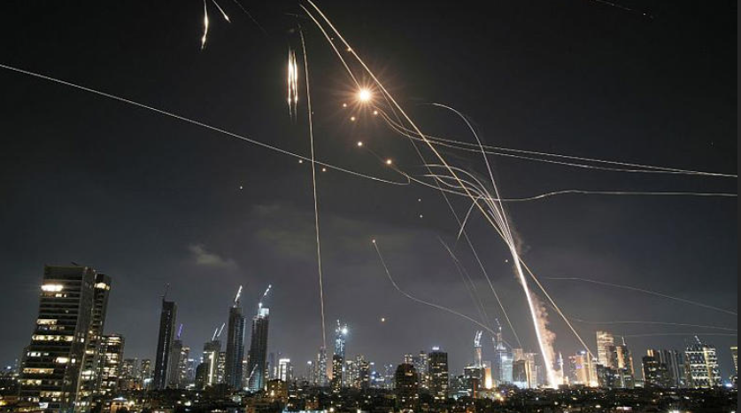 Israel responde acelerando su defensa aérea