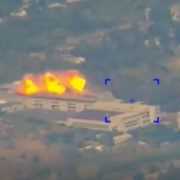 Rusia ataca edificios residenciales en Sumy, Ucrania