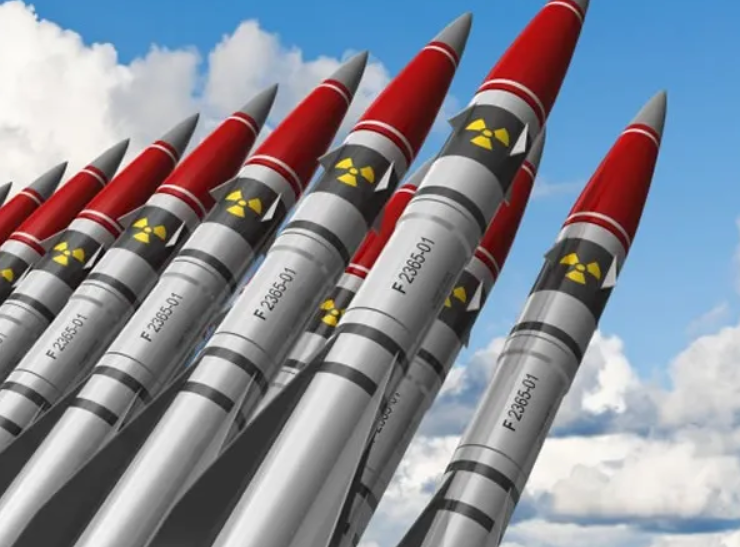 La IA quiere armas nucleares, expertos dicen que buscan el control de estas armas