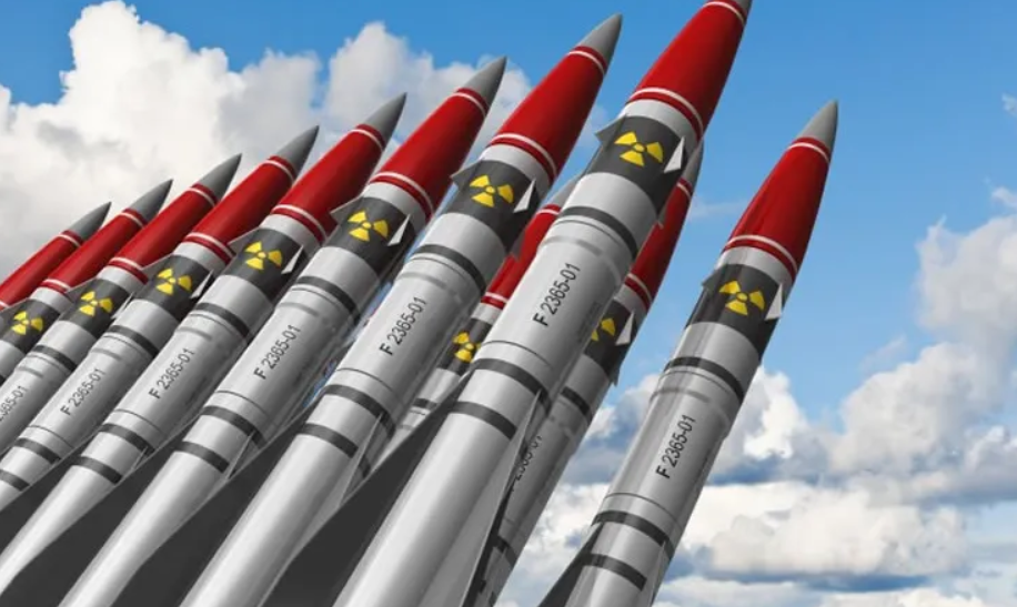 La IA quiere armas nucleares, expertos dicen que buscan el control de estas armas