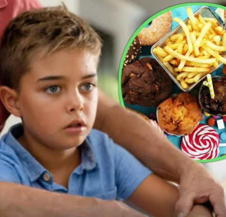 Niño se queda ciego por comer frituras y comida chatarra