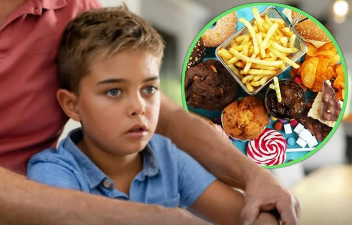 Niño se queda ciego por comer frituras y comida chatarra