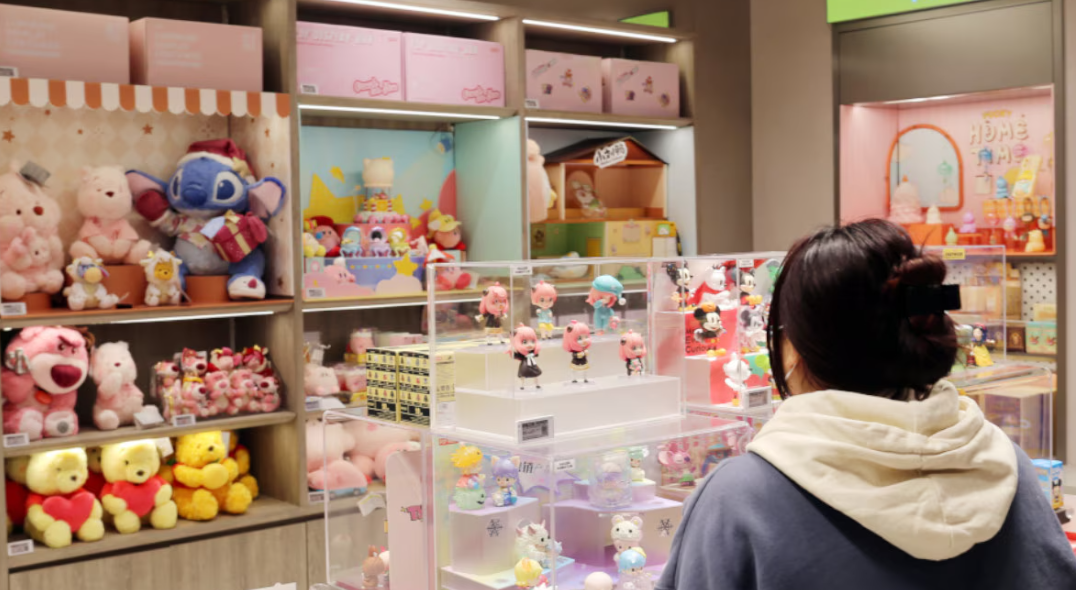 ¿Dónde se ubica la primera Disney Store en Latinoamérica?